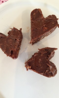 Valentines Day – Raw Brownie Lovehearts